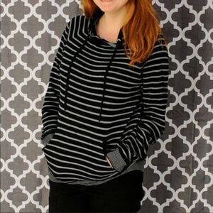 AMOUR VERT Kaitlyn Striped Pullover Sweater